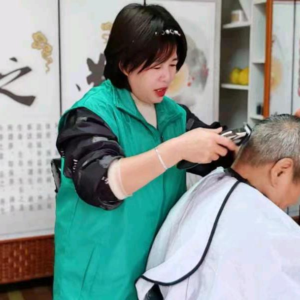 韩馥宫清清快剪10块钱茶麸水洗头