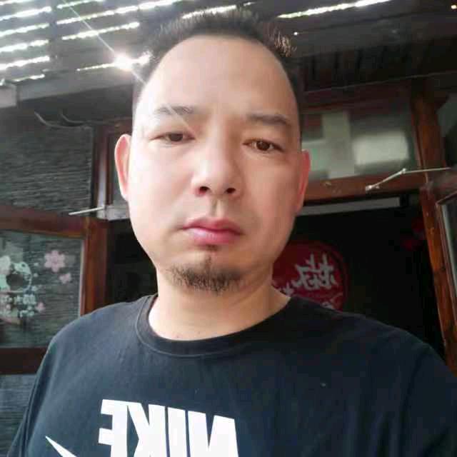巢万军