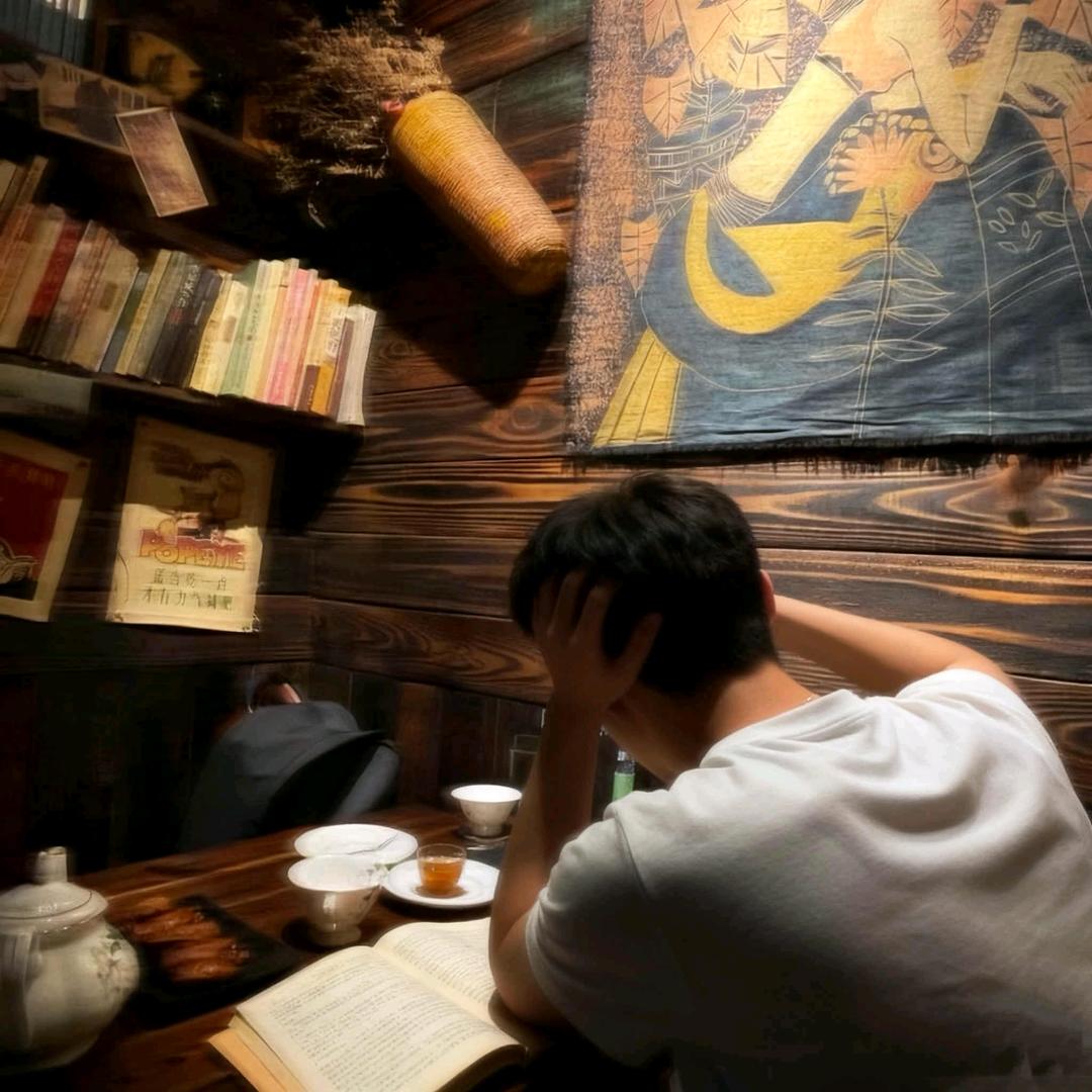 宇宙超级无敌大爆炸恐龙