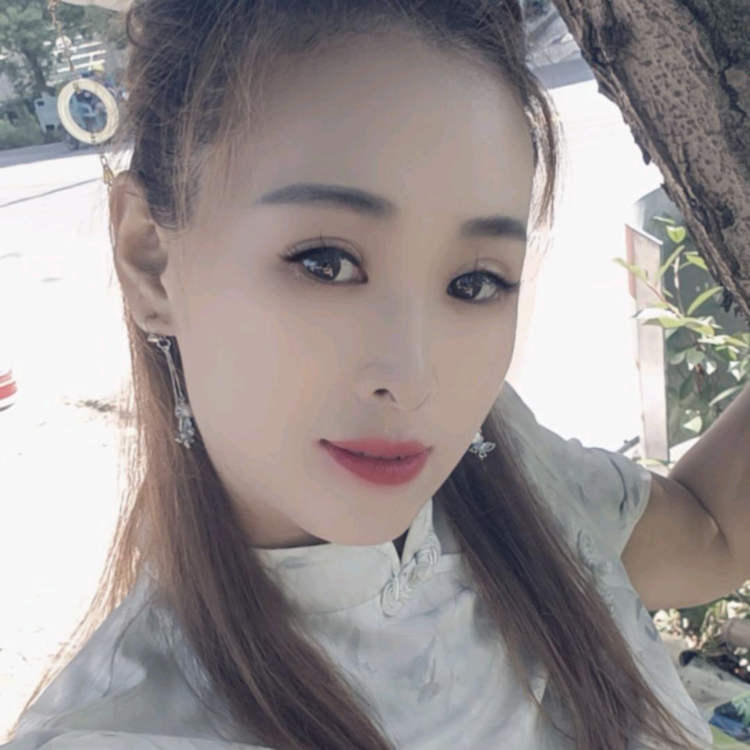 虎娘们摆摊记