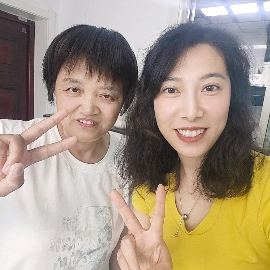 真真带姑姑努力中