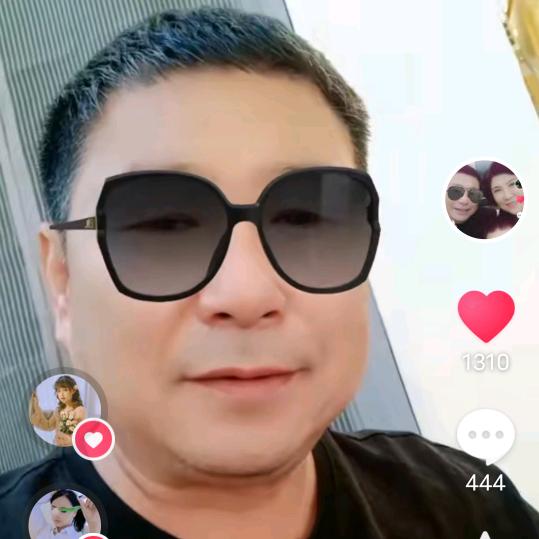 自游飞翔