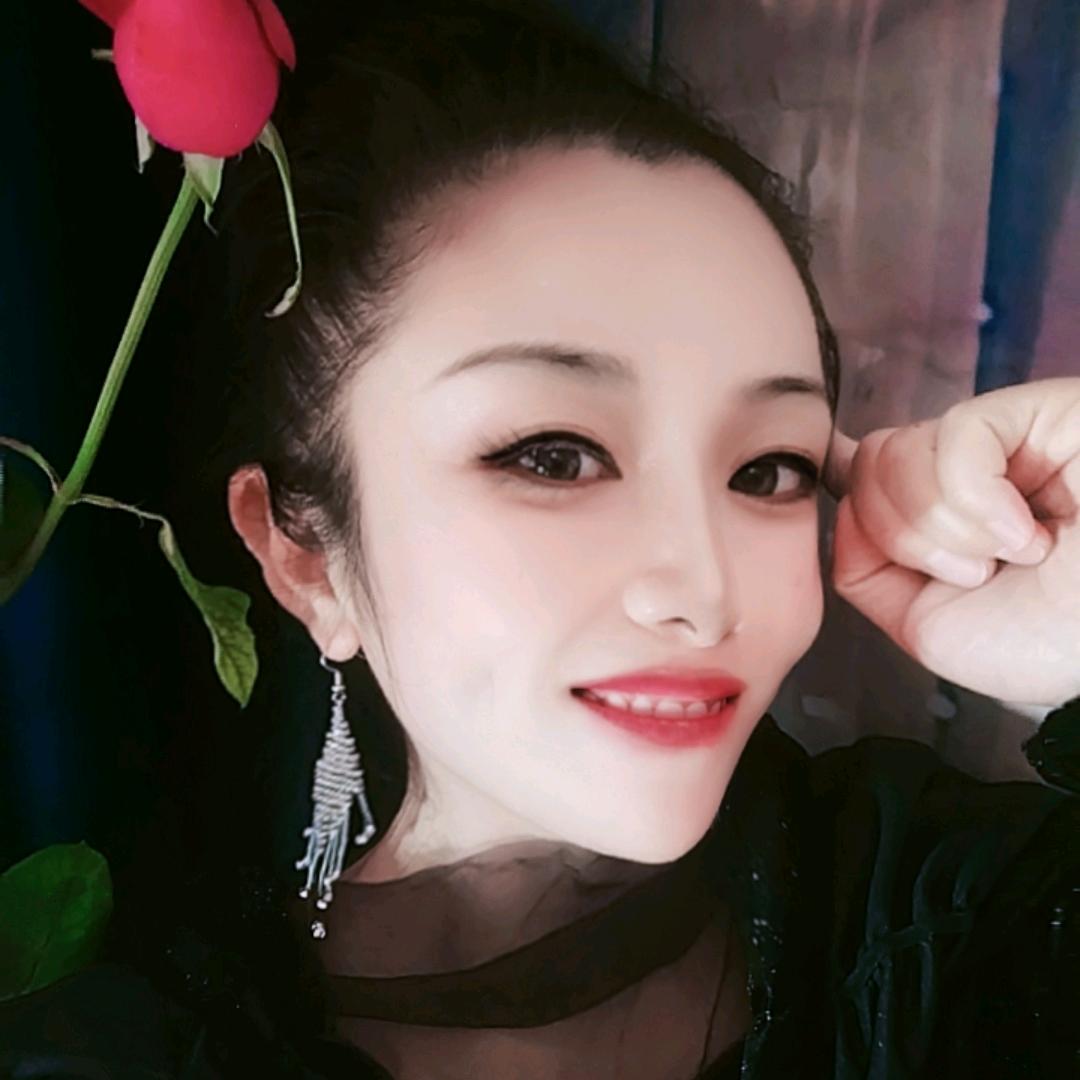 金珊 小酒窝