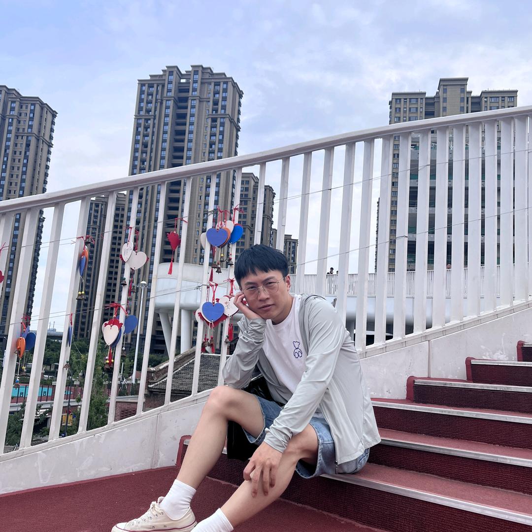 李英海