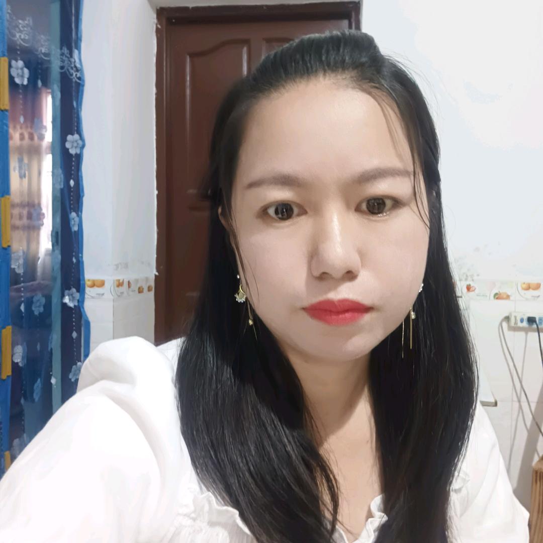 湘西私家车女司机庹妹儿