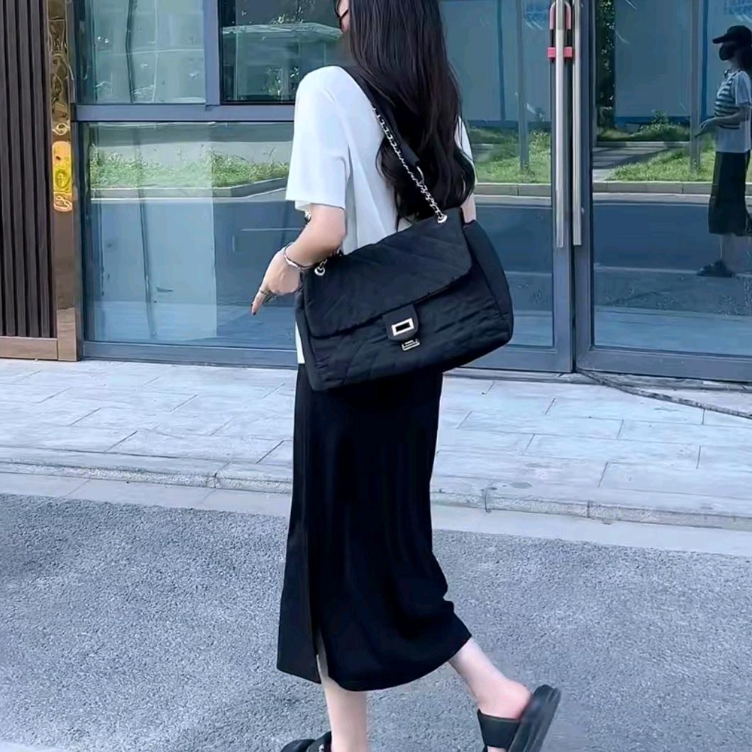 郑州MuMu时尚女装工厂店