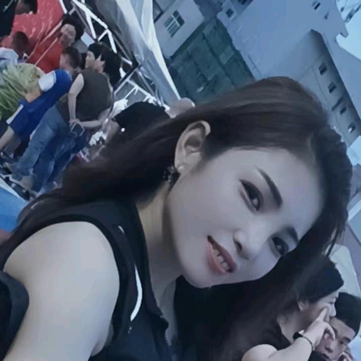 ༺ཌༀൢ带刺༒的玫瑰ༀൢༀད༻