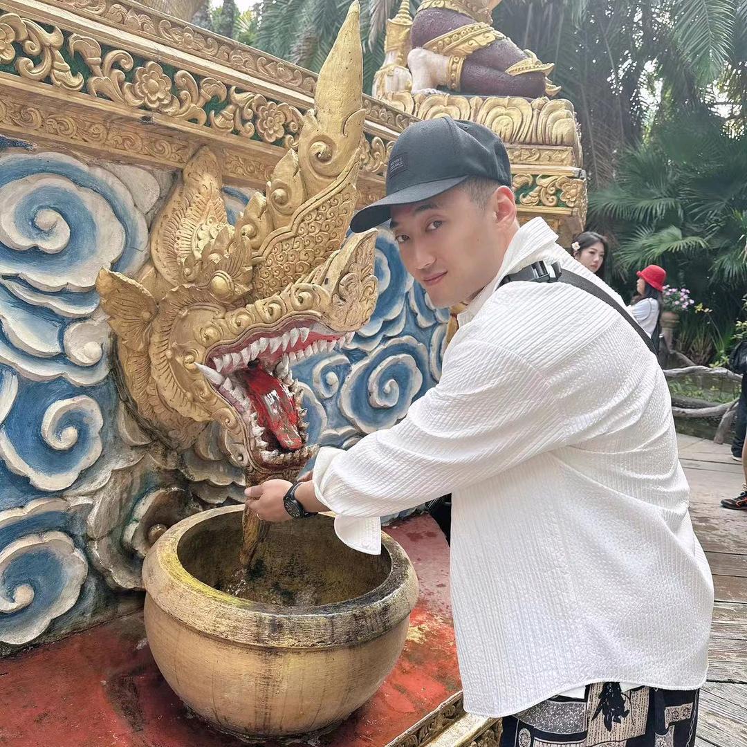 鹏昶来捧场