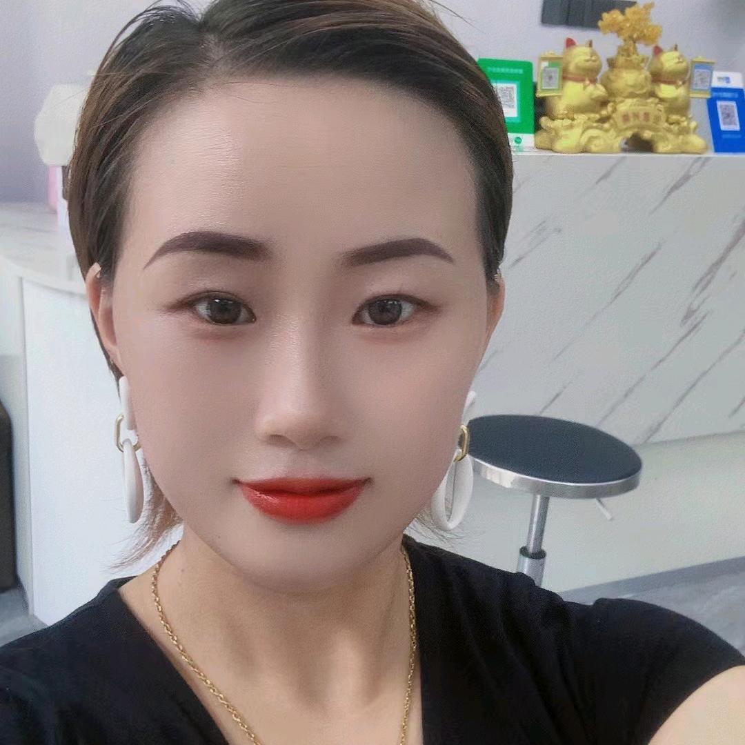 【菊子】玉山植博仕养发馆