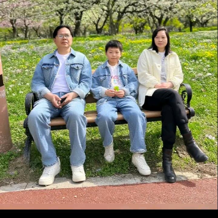 窗外明月光