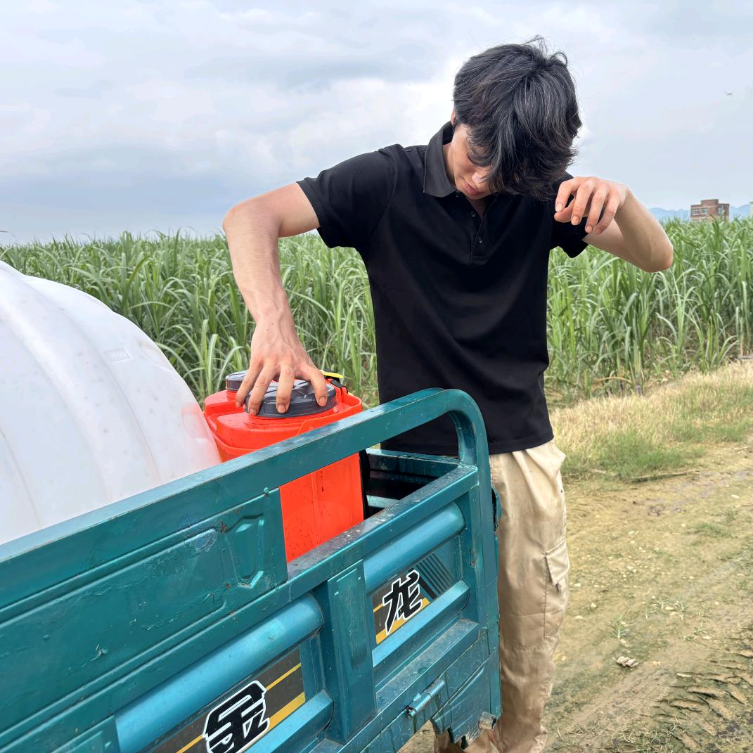 蓝海悬浮肥厂家覃探长