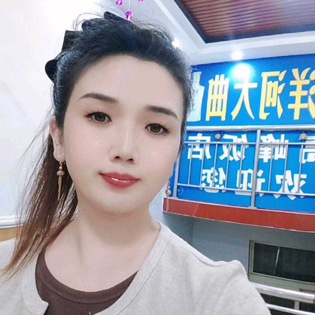 高  峰  饭  店