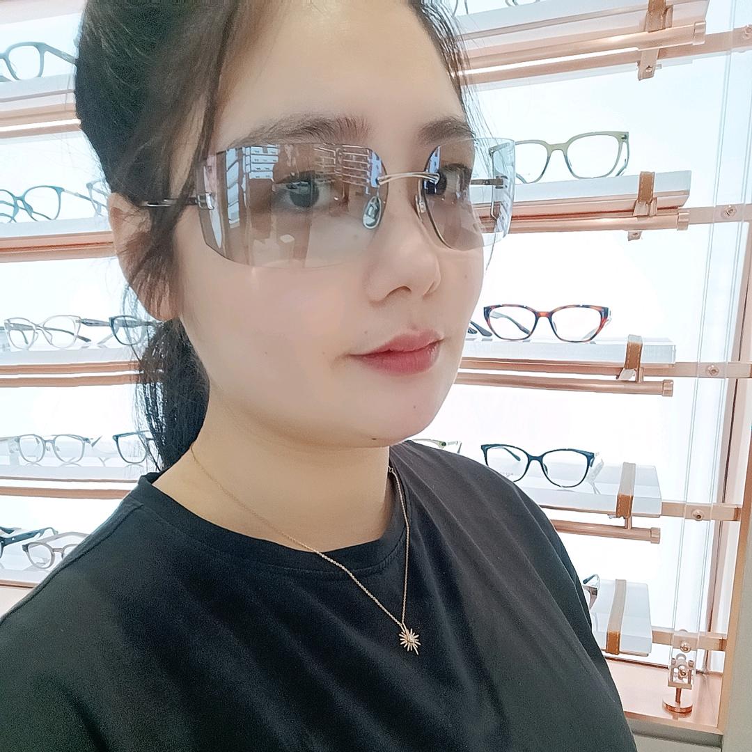 卖暴龙👓的。糖🌈糖🍬