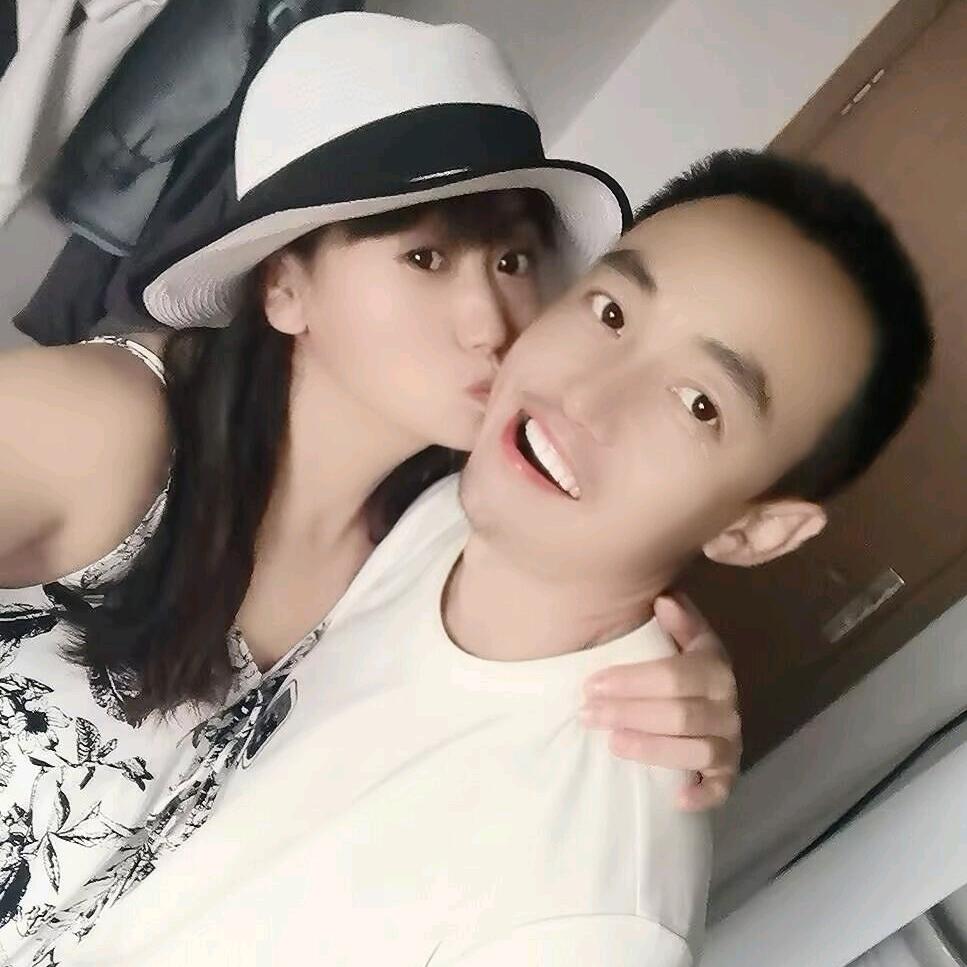 WANG.HUAN.丽