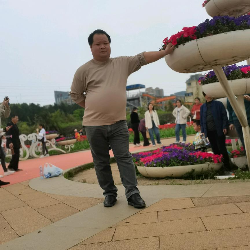 专业拆墙，钻孔