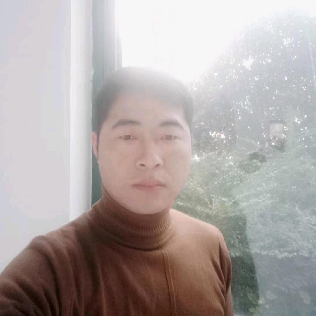 开搅拌车的小哥哥