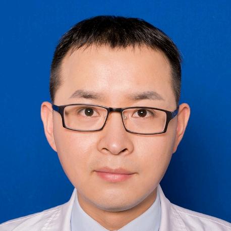 耳鼻喉科严医生