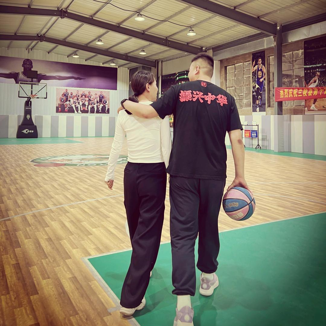 篮途体育—痞夫