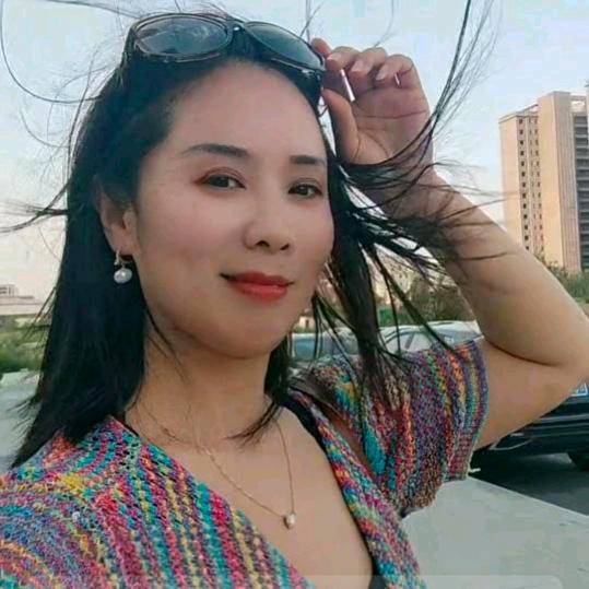妍颜
