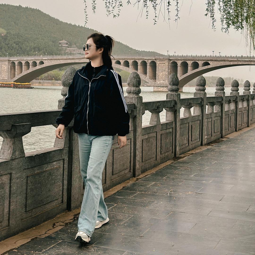 夏夏（拒绝连赞）