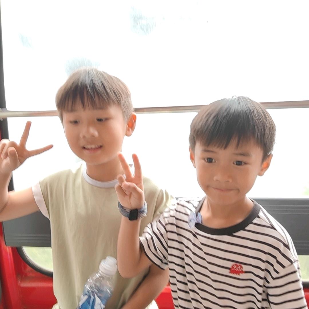 开着卡车浪迹天涯