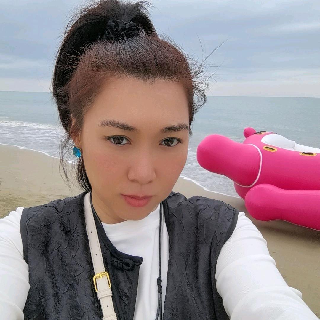 语菲1982