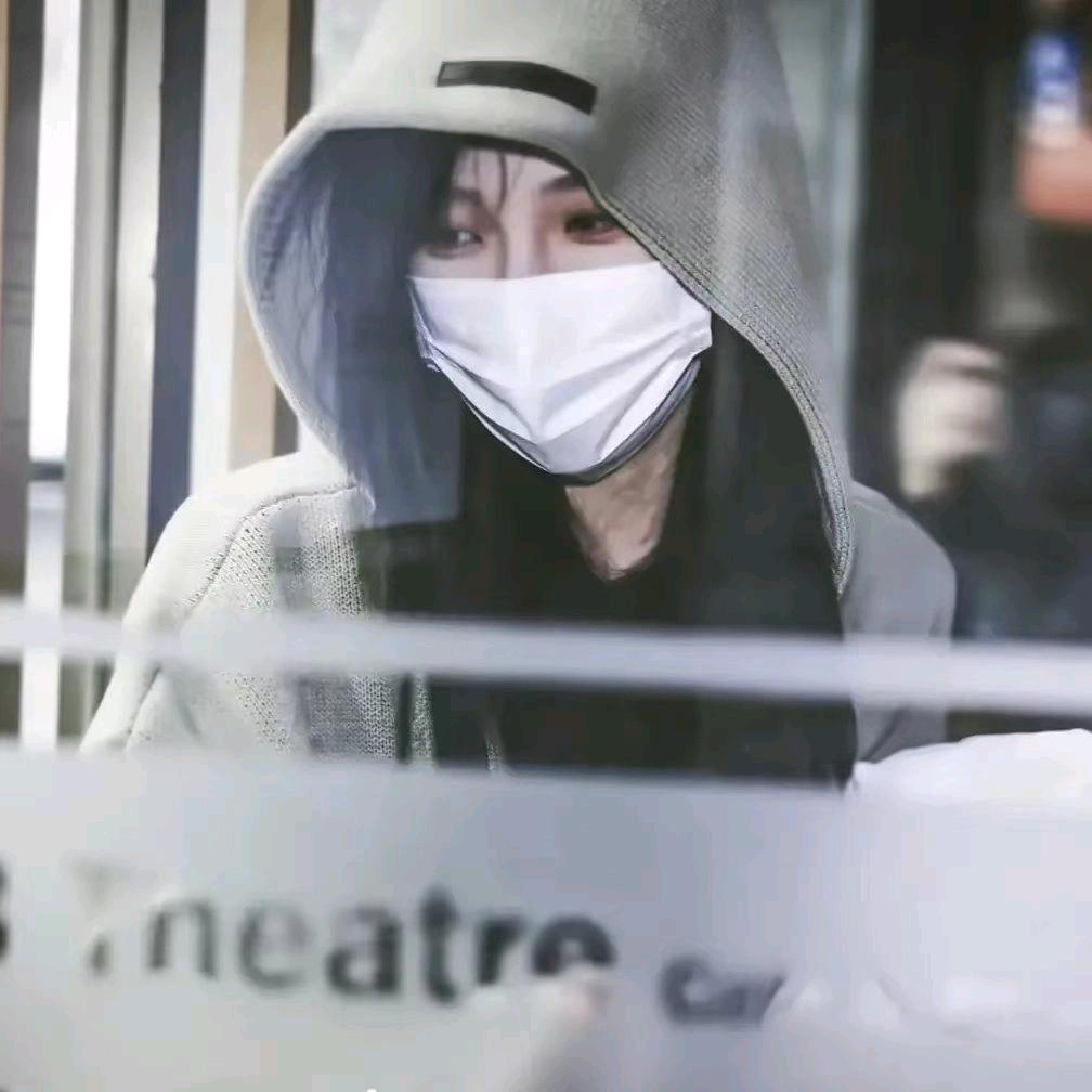 เจิง（被丹妮回复，见过瑶瑶版）