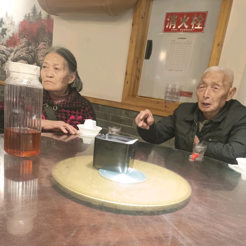 裴兴-华龙村李老师