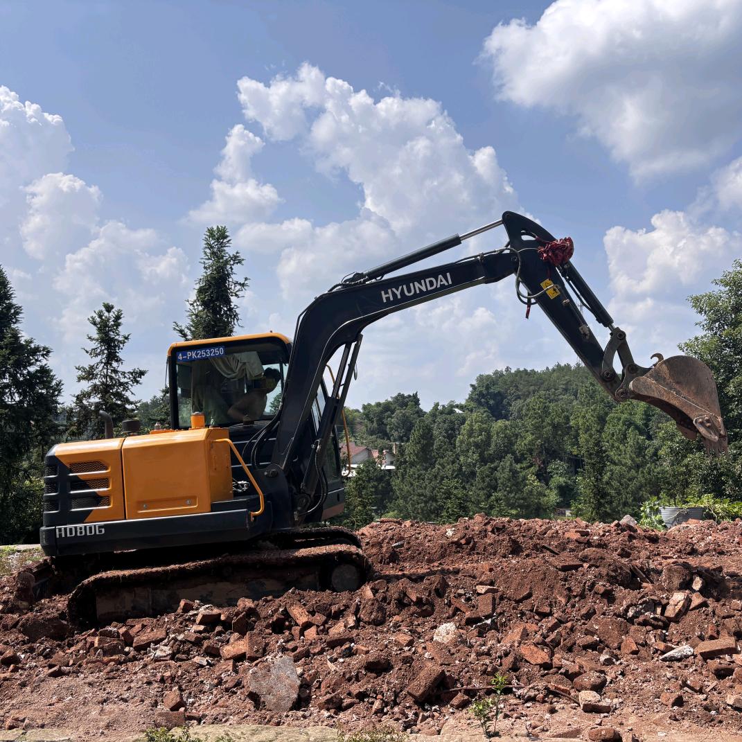 挖机学徒小汤、