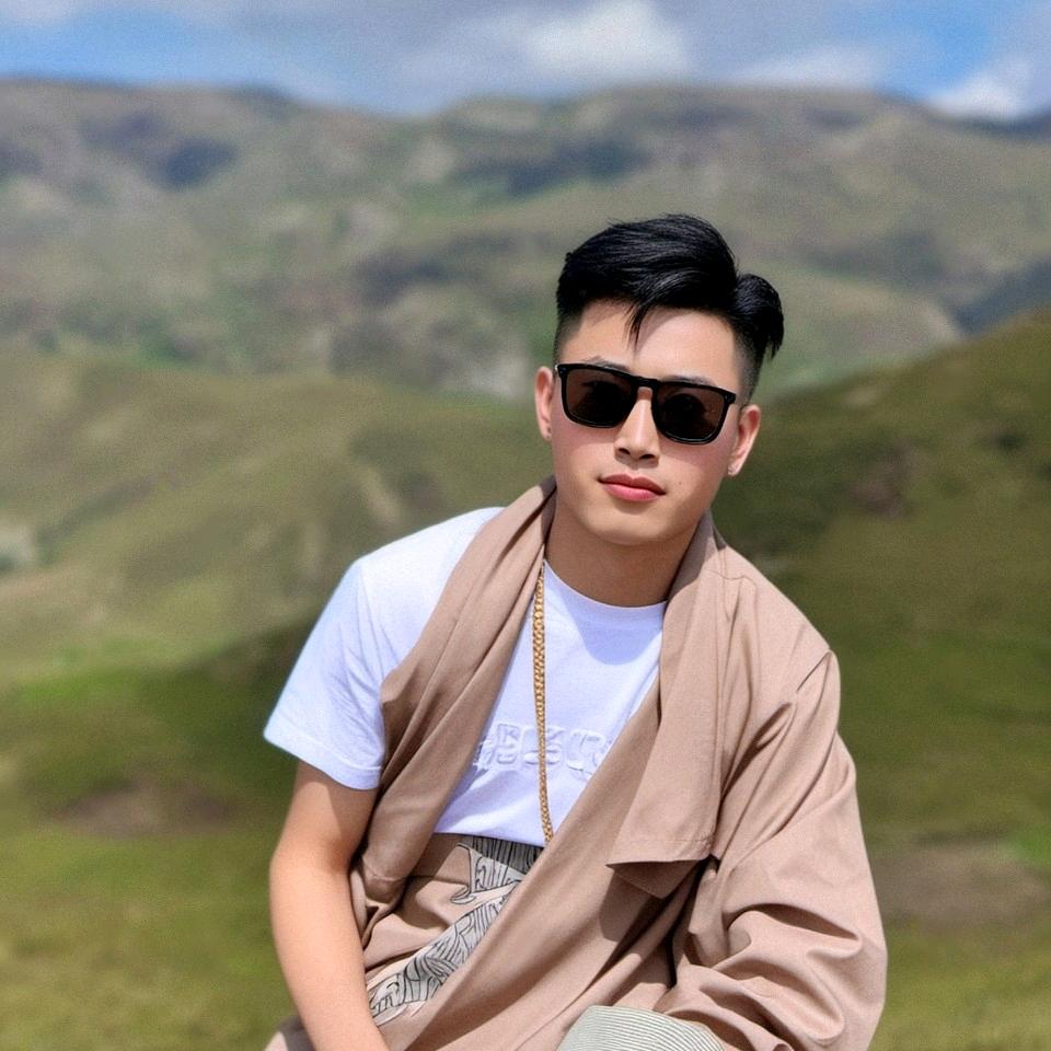 🚬一ᩚ介ᩚღ俗ζ人