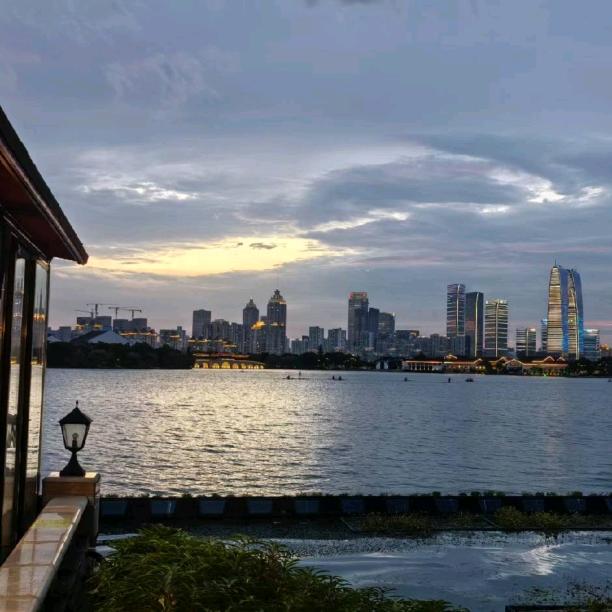 李明根