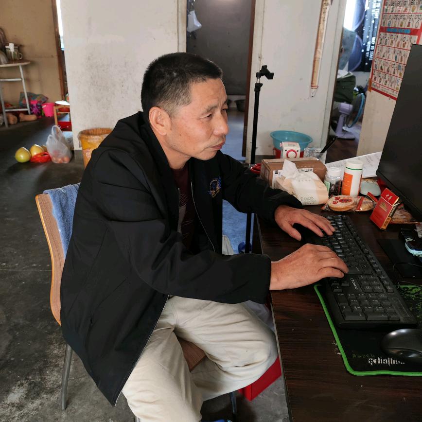 雨哥（开播号改为洋纳哥13：30）