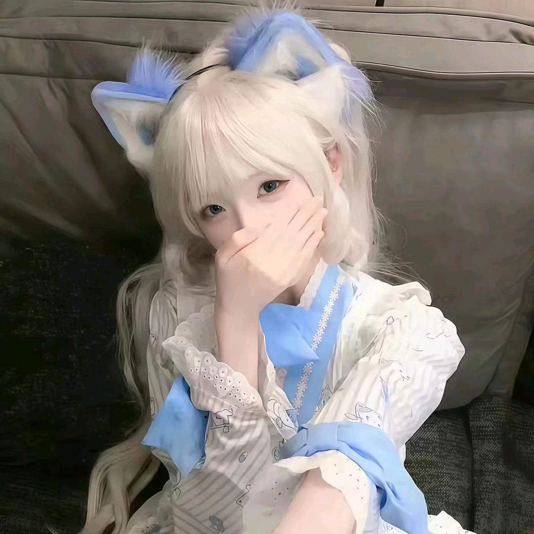 摆烂小落.