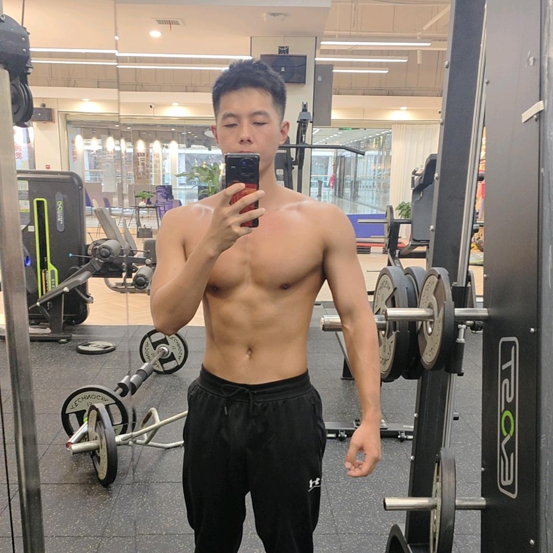 陪你自律的小熊