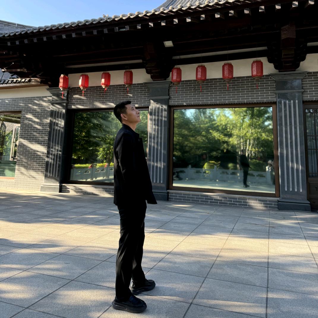 春城⌒刘志伟呢？