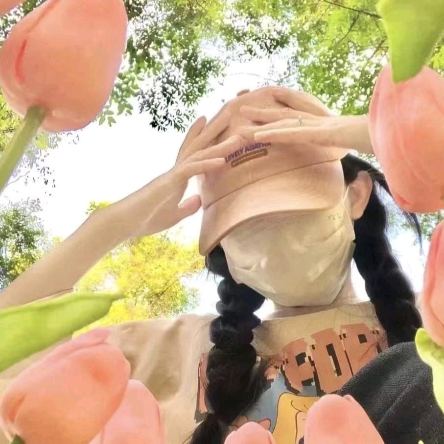 狗头🐶萝莉