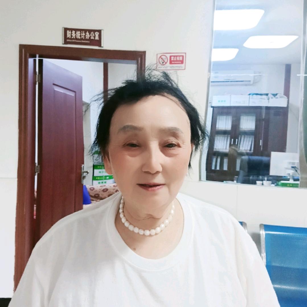 葛显碧
