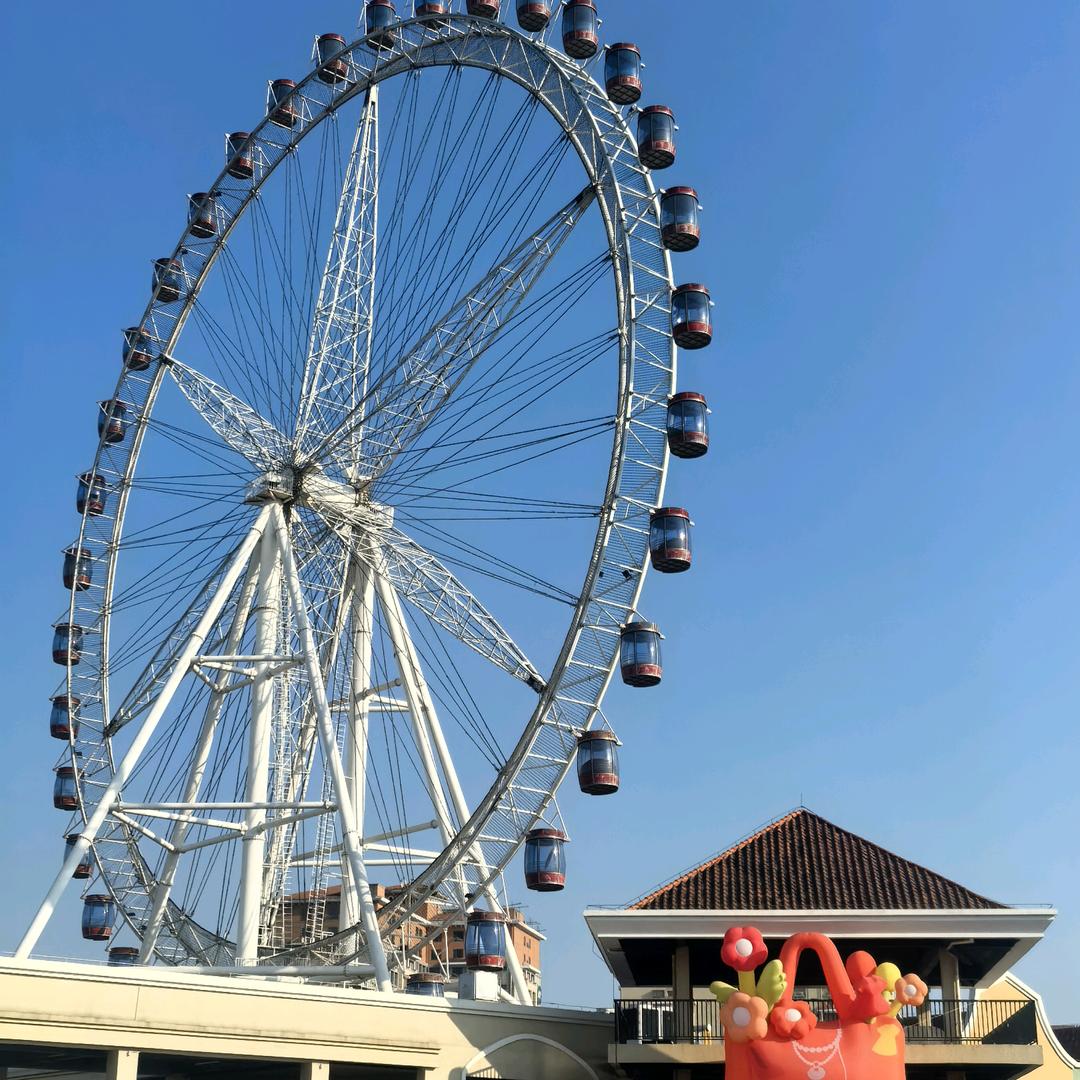 悦尚奥莱红豆男装