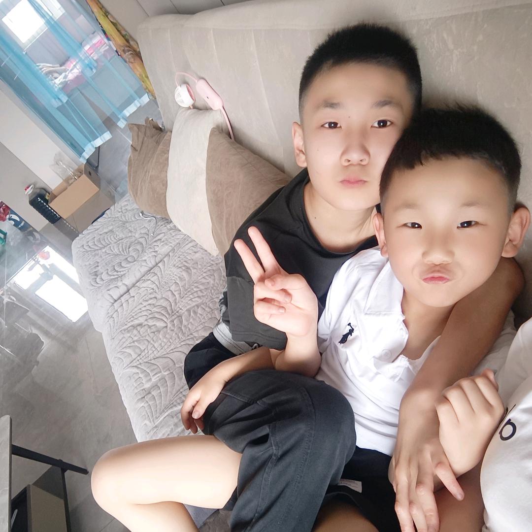 Lʟ‿ǐᥫᩣ路路💕᭄