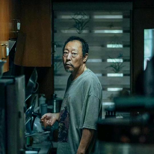 小叔叔(´〜‘*) zzz