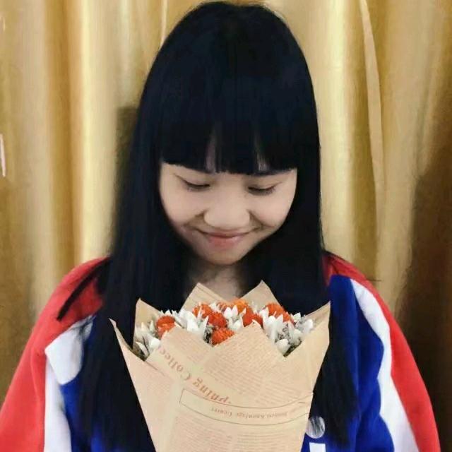 梦梦的爬山小怪