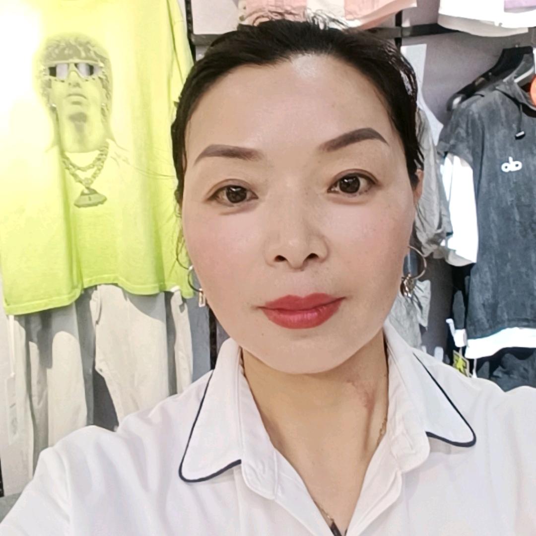 云阳宝福邻鞋服广场允姐