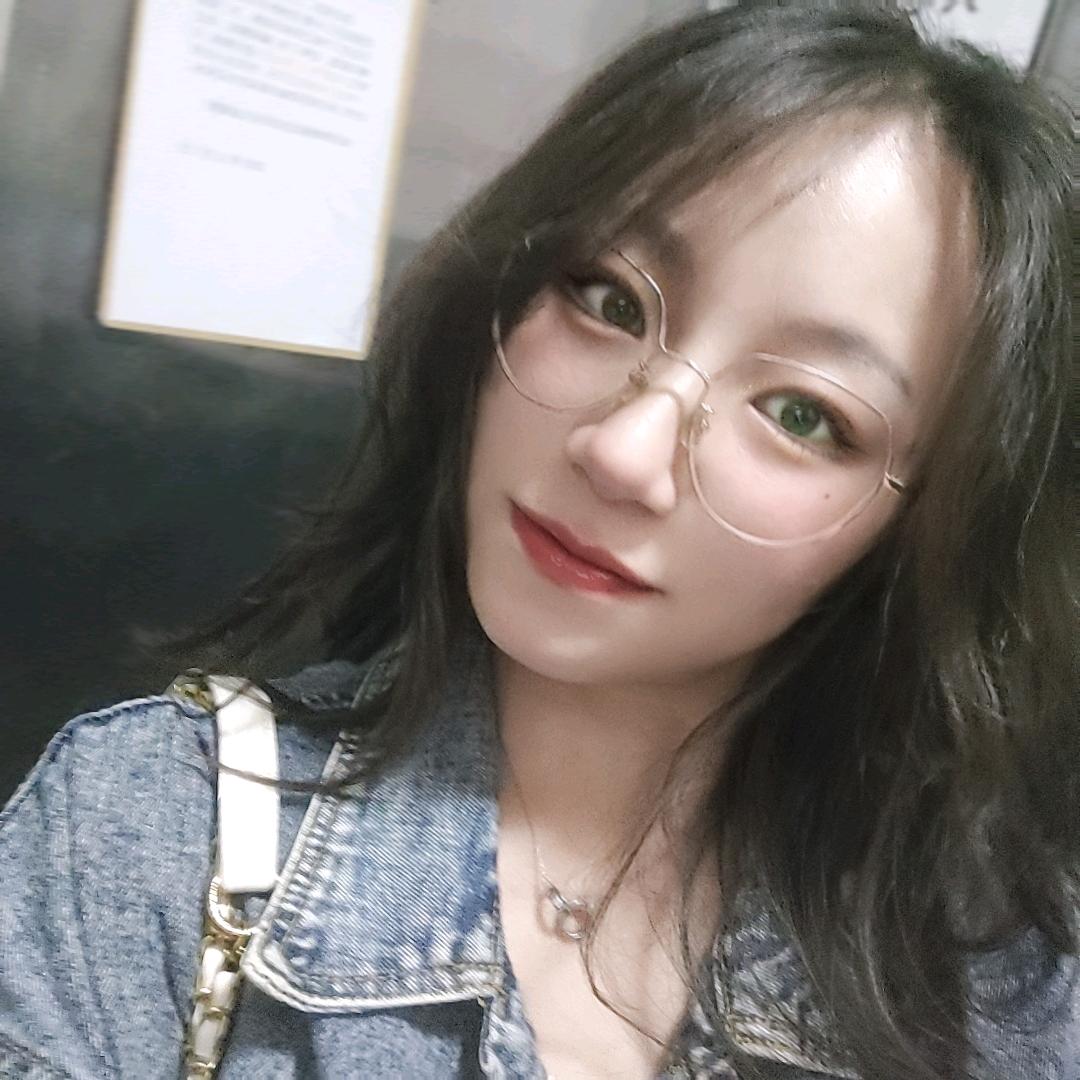 柯瑞林（冰淇淋甜妹夏夏）