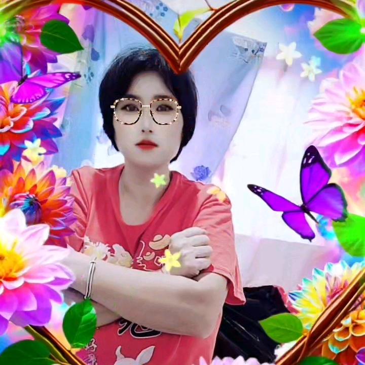 我是程克玲49岁蛇年龄爱看大歌曲