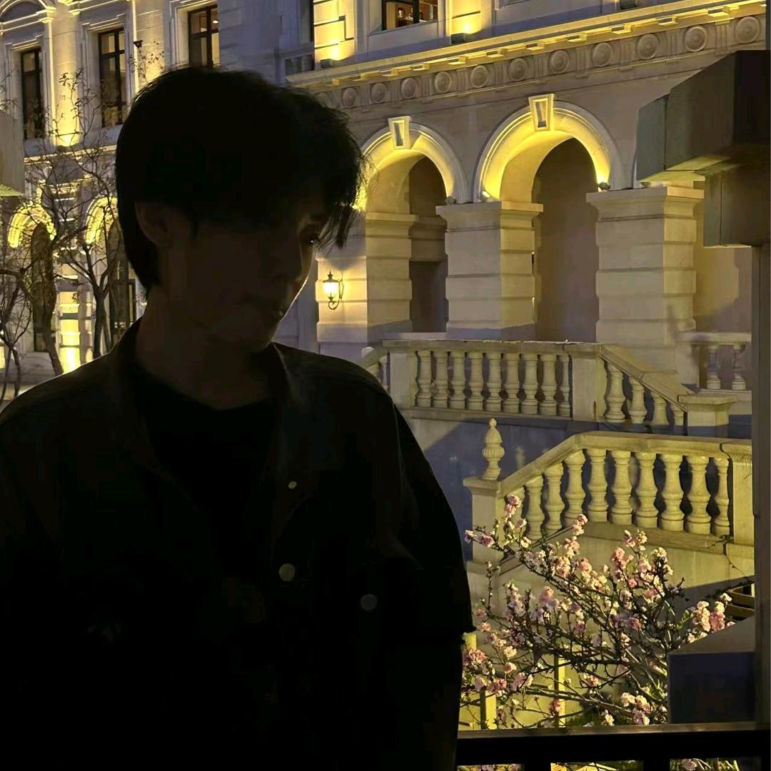 Cs2`晗晗大王🍀