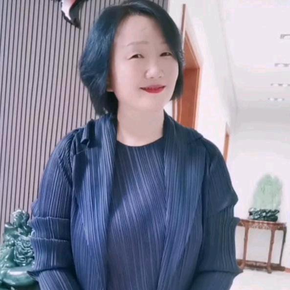 伊心一壹（伊姐）