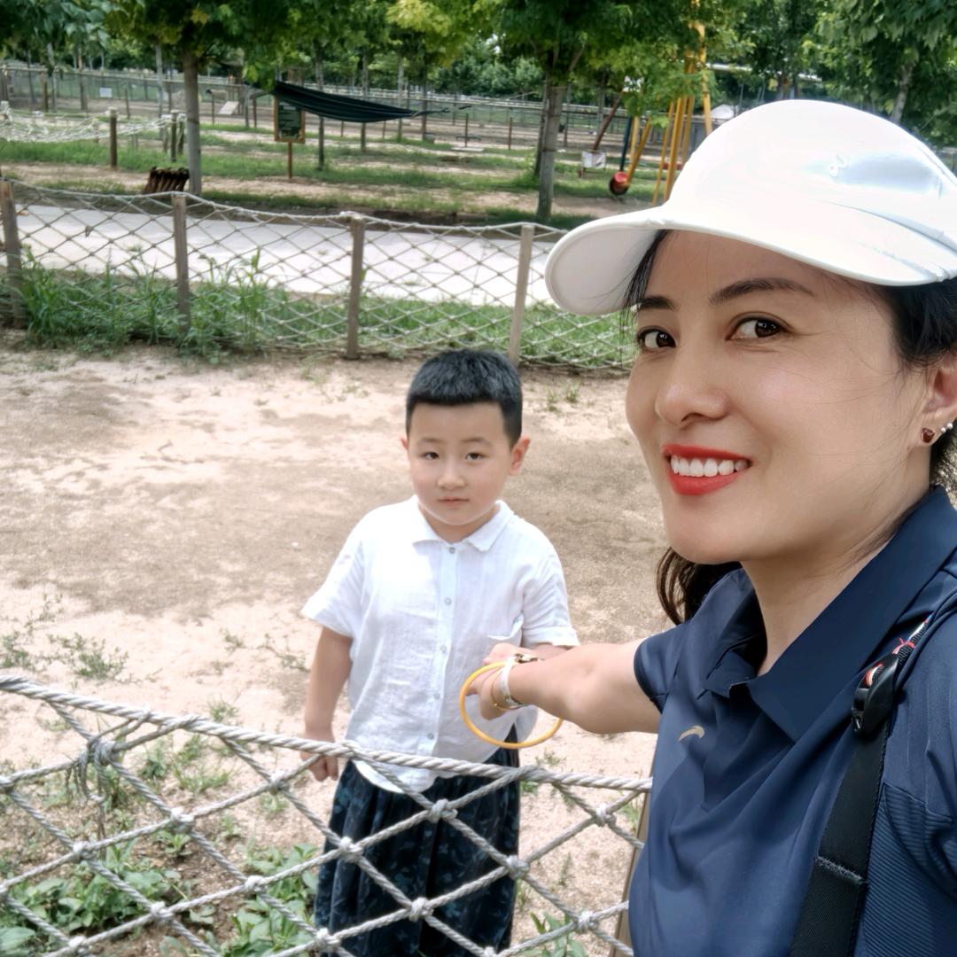 家有米多和小崔