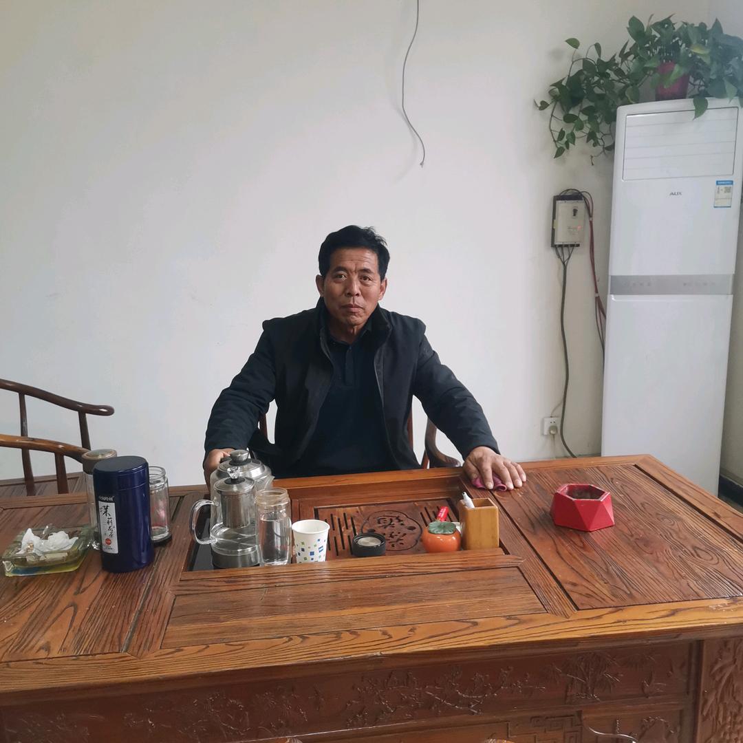 刘宁哥，专做混凝土基础。