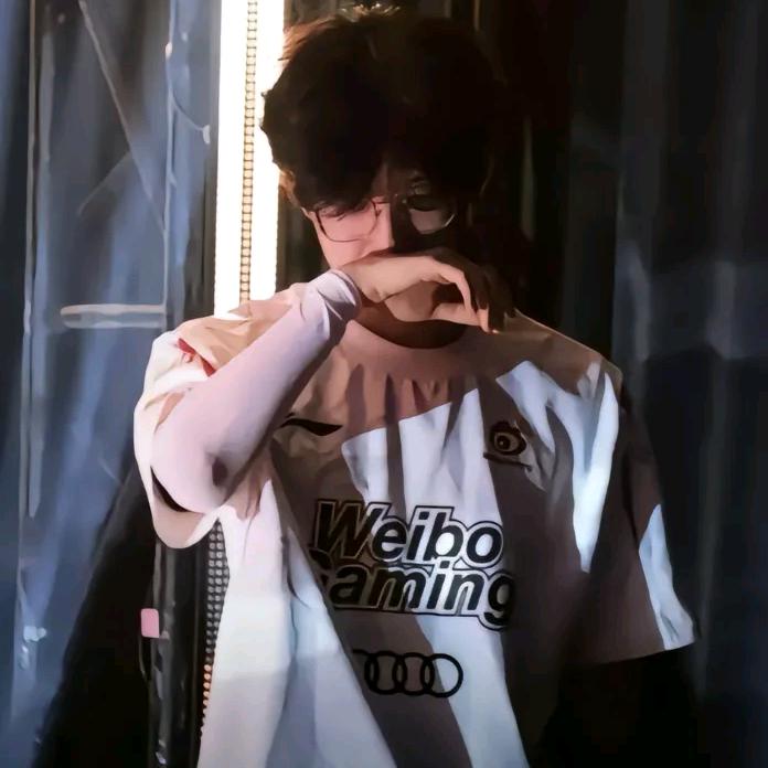 ᝰᦔꫀ罗先生ꪑꪮꪀ