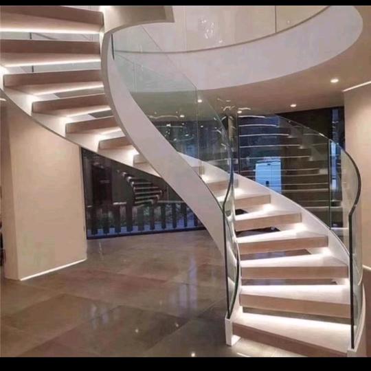 青伟旋转楼梯设计